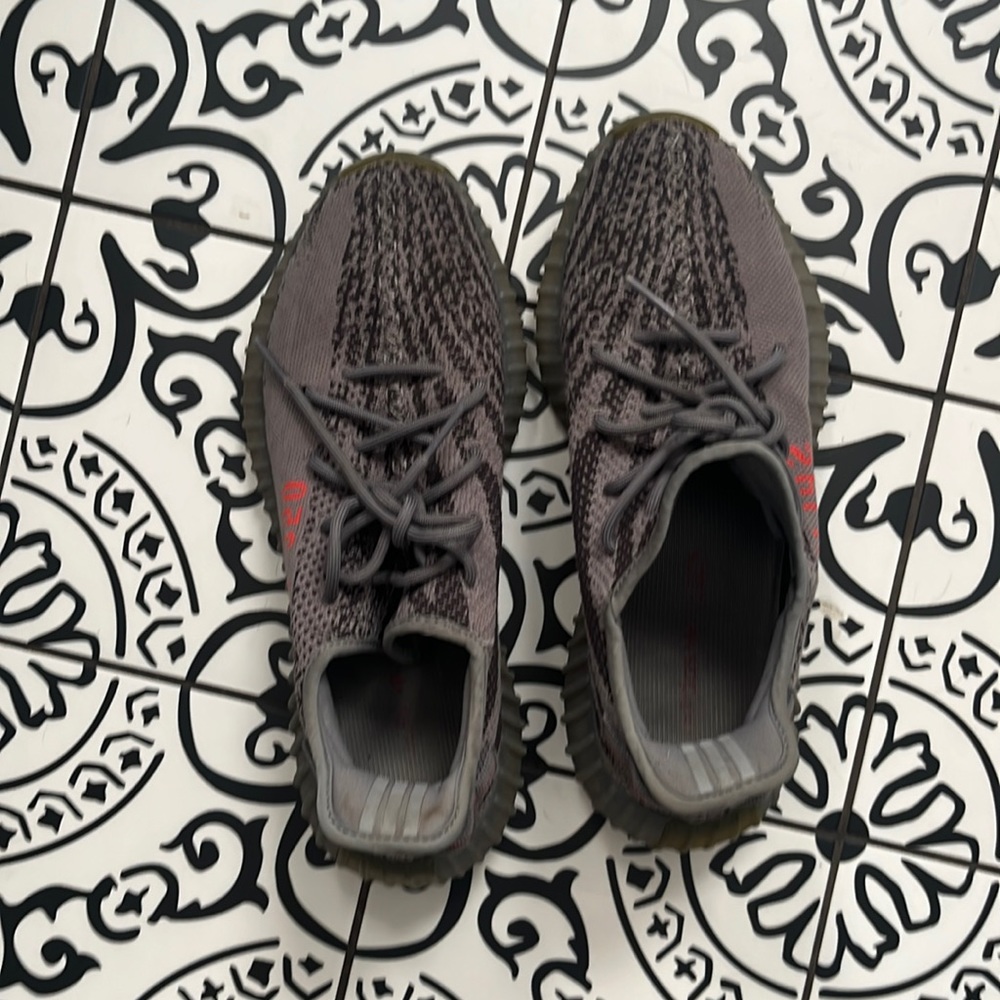2017
Yeezy Boost 350 V2 'Beluga 2.0